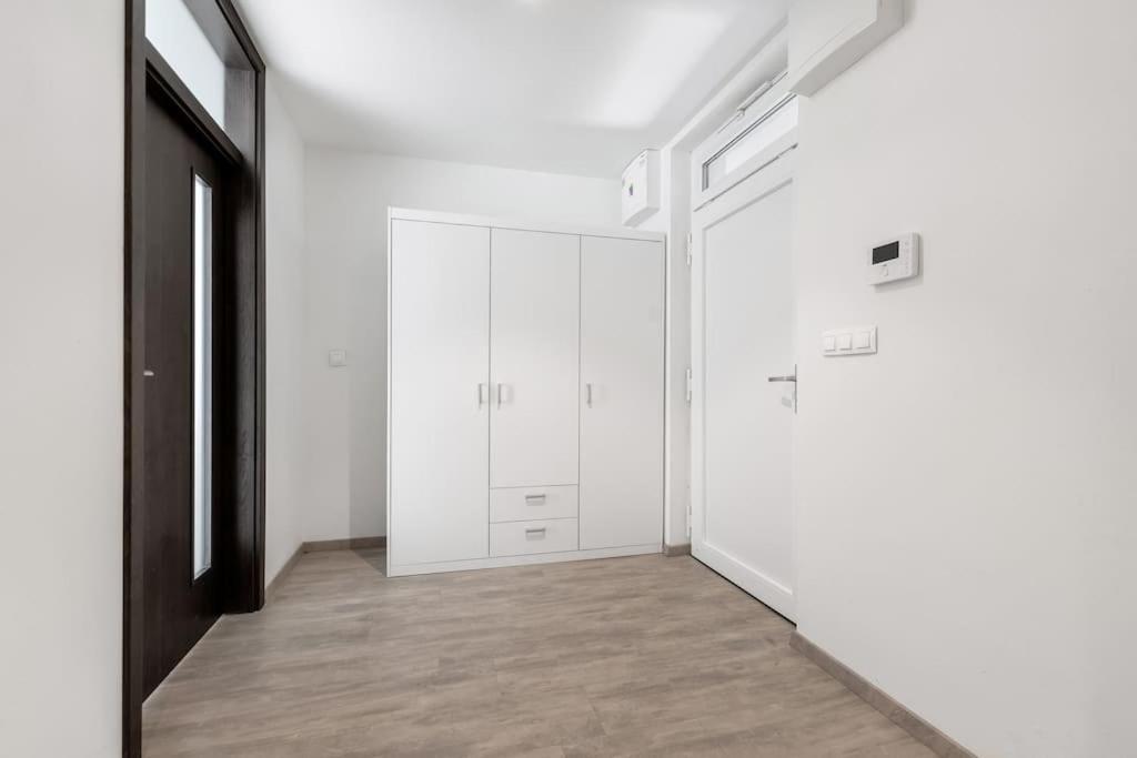 Utulny Apartman V Centre Diania Apartman Pozsony